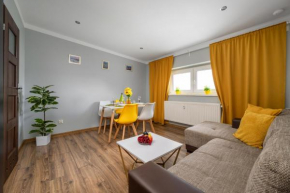 Market Square Corner Apartment Kuźnicza by Noclegi Renters